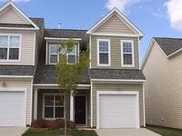 Building Photo - Spacious End Unit Townhome Convenient to Brier Creek!