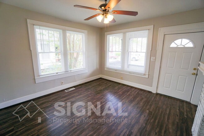 Building Photo - 1785 Steiner Ave SW