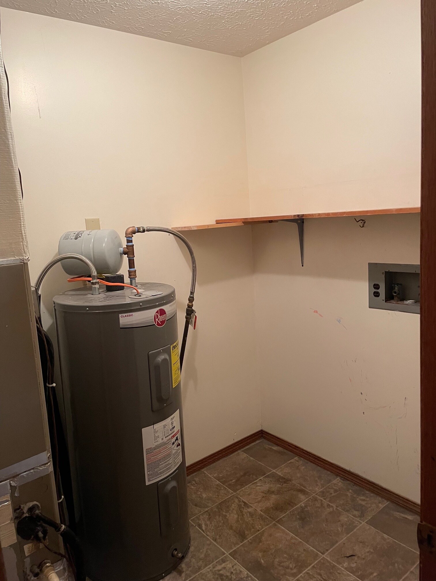 Laundry Hook-up - 5459 Hebbardsville Rd