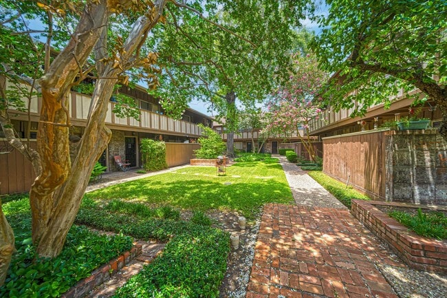 Building Photo - 2574 Marilee Ln