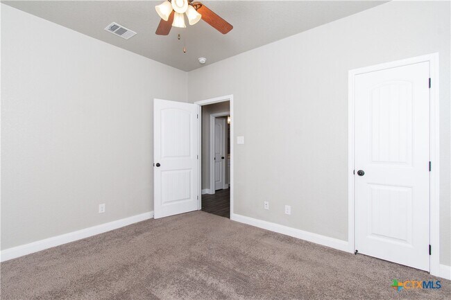 Building Photo - 7506 Hickman St