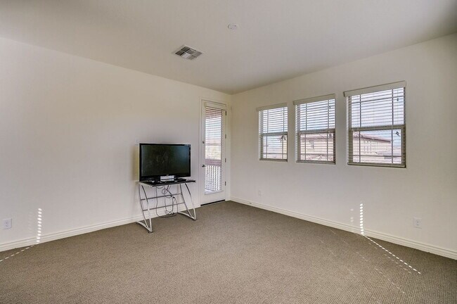 Building Photo - 4529 E Vista Bonita Dr