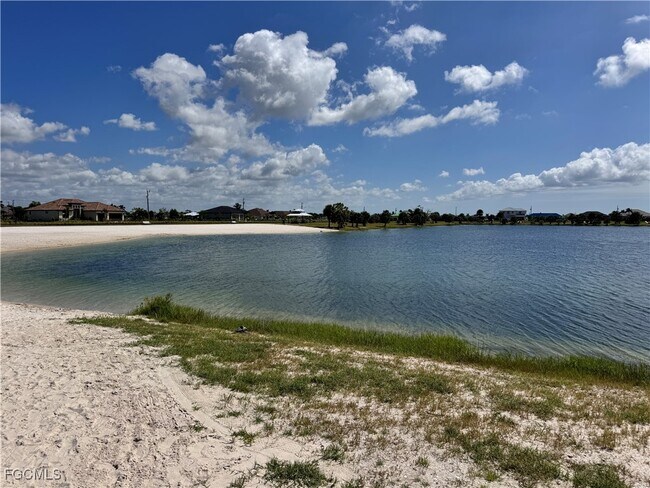 Building Photo - 4105 NW 38th Terrace