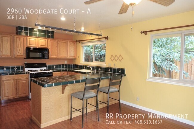 Building Photo - 2960 Woodgate Ct
