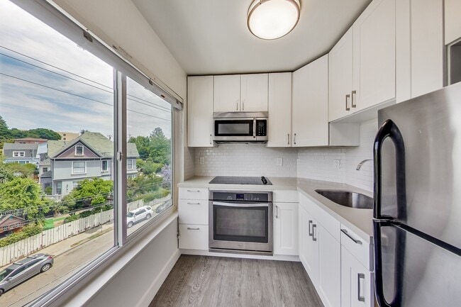 Floorplan - 245 Lee Street