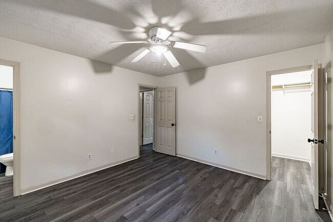 Building Photo - 1138 Reed Ct