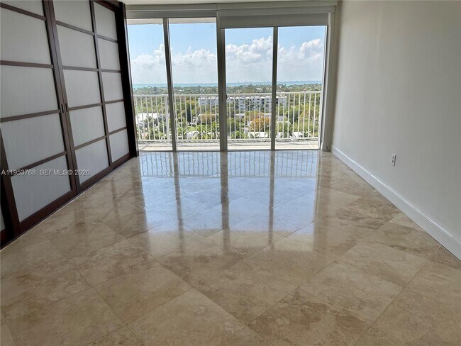 Building Photo - 881 Ocean Dr