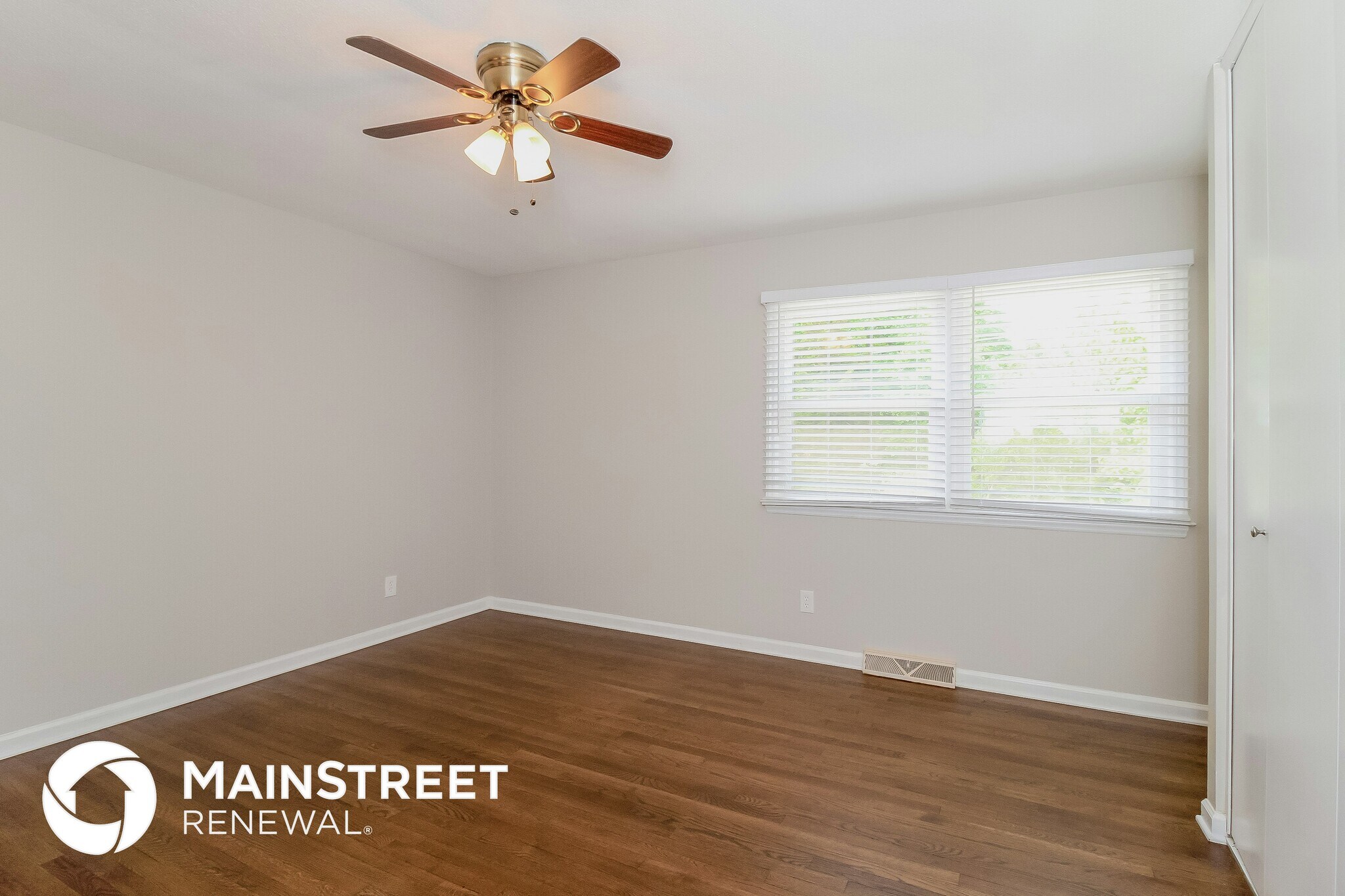 Building Photo - 999 Nottingham Rd