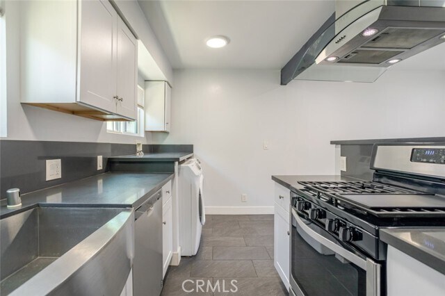 Building Photo - 3106 W Victory Blvd