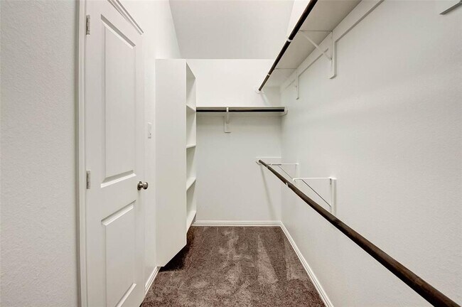 Building Photo - 2323 Green Kale Dr