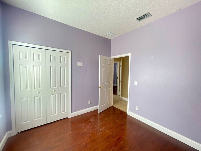 Building Photo - 10366 Cypress Knee Cir