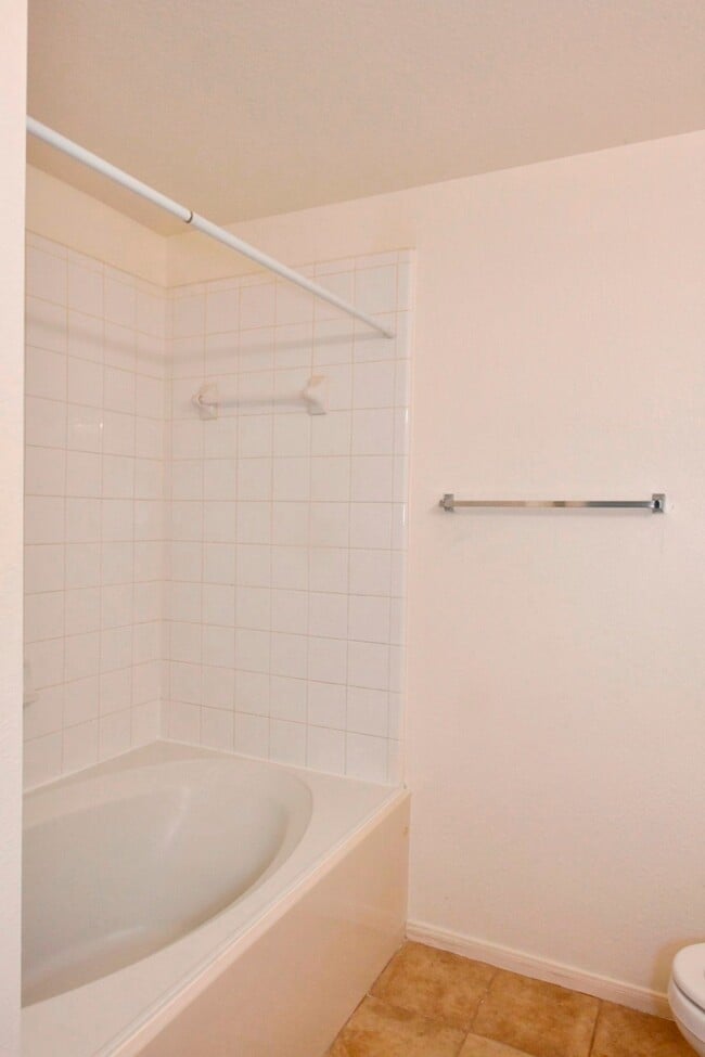 Building Photo - 13070 Lawsons Creek Ln