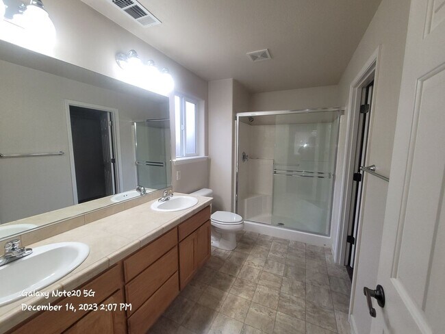 Building Photo - 2373 Kamerin Ln