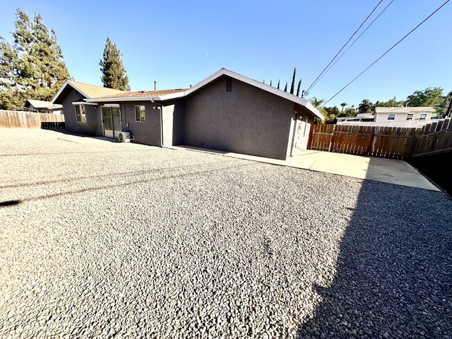 Building Photo - 11904 Rocky Home Dr