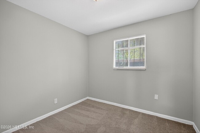 Building Photo - 6955 Miss Muffet Ln S