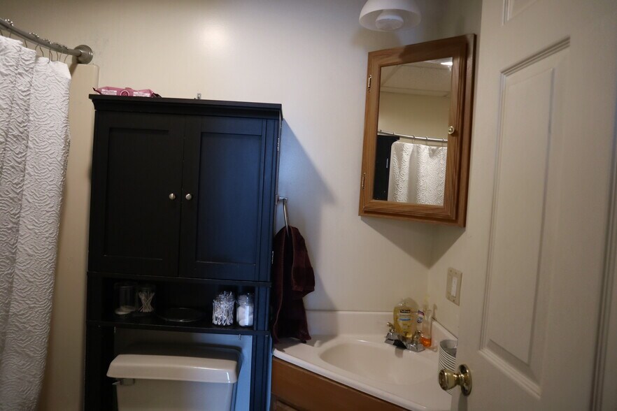 Building Photo - 415 East St