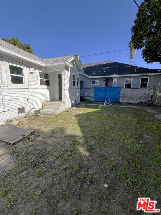 Building Photo - 1058 W 42nd Pl