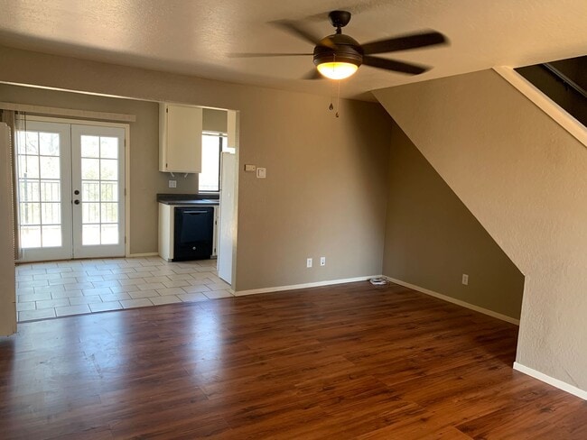 Building Photo - Beautiful Copperopolis Duplex!