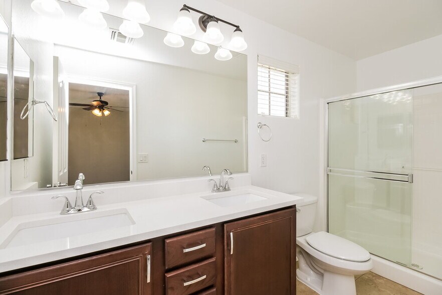 Building Photo - 2494 E Boston St