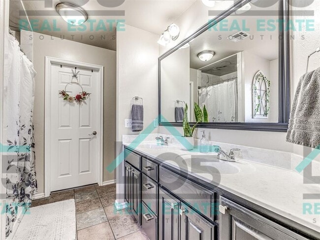 Building Photo - PRICE DROP ON CHOCTAW RENTAL!
