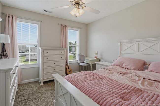 Building Photo - 420 Thorncliff Dr