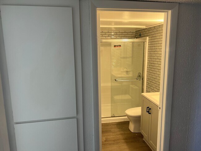 Building Photo - 2 Bedroom 1 Bath In Central Las Vegas