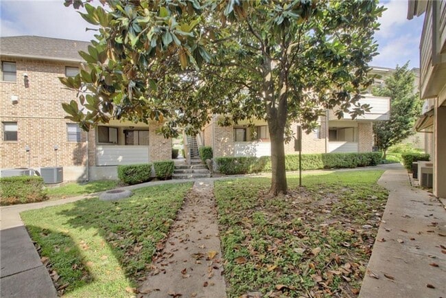Building Photo - 2500 Burleson Rd