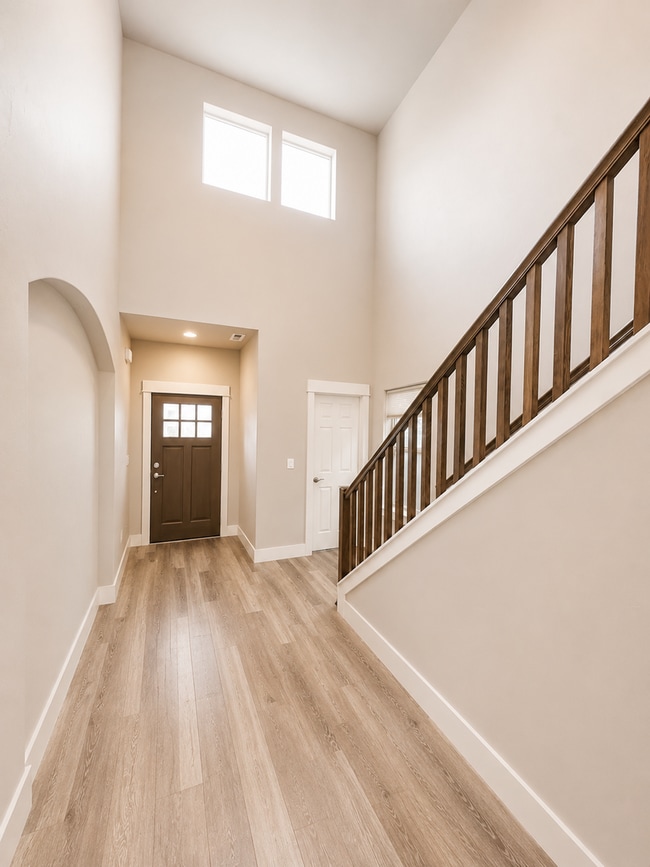 Building Photo - Stunning home in Mirada!  Community pool & park!
