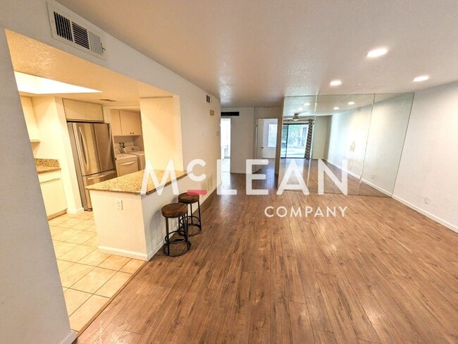 Building Photo - Canyon Shores Two Bedroom Cathedral City