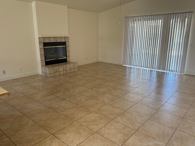 Building Photo - 51580 Avenida Villa