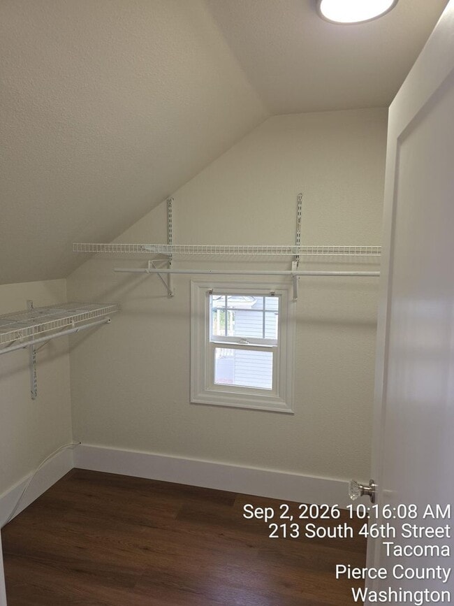 Building Photo - 213 S 46th St