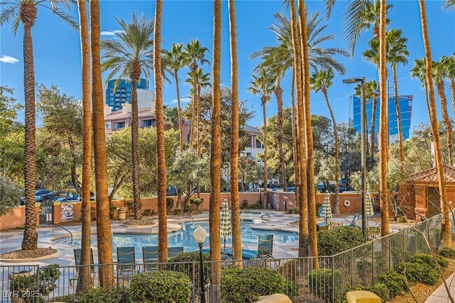 Building Photo - 210 E Flamingo Rd