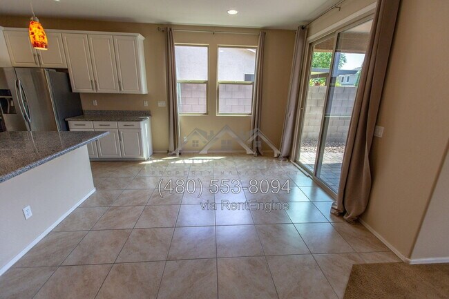 Building Photo - 18295 W Saguaro Ln
