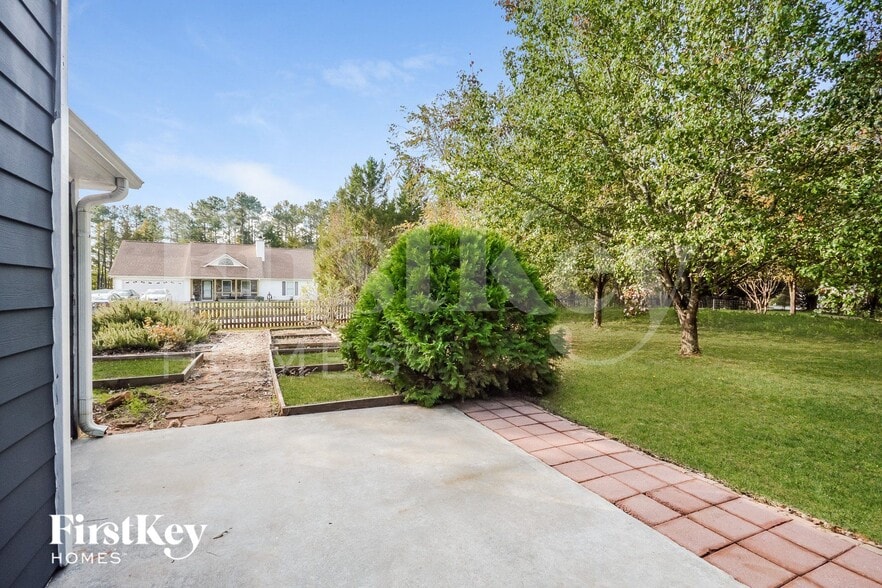 Building Photo - 160 Creekstone Ct