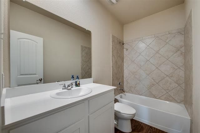 Building Photo - 607 Eleanor Dr