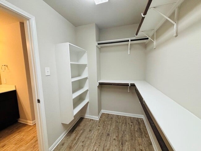 Building Photo - 1305 Bear Peak Ln