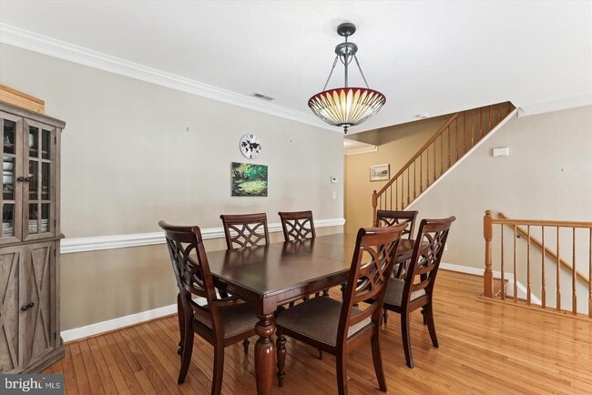 Building Photo - 3814 Woodlawn Ct