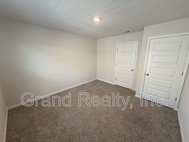 Building Photo - 4395 Winged Elm Ct