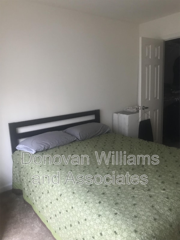 Building Photo - 525 -3C Graham Street