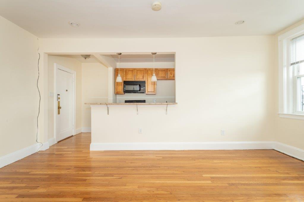 Building Photo - 140 Highland Ave