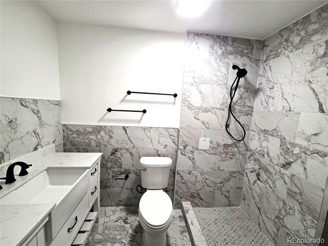 Building Photo - 3026 S Waco Ct