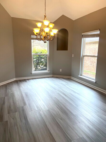 Building Photo - 256 Oxmoor Pl