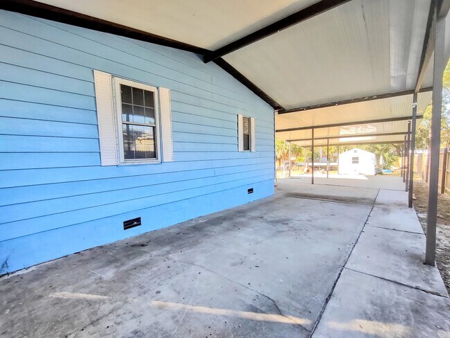 Building Photo - 163 Buchanan Cir