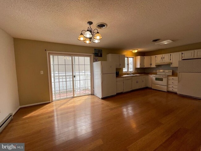 Building Photo - 32837 Bauska Dr