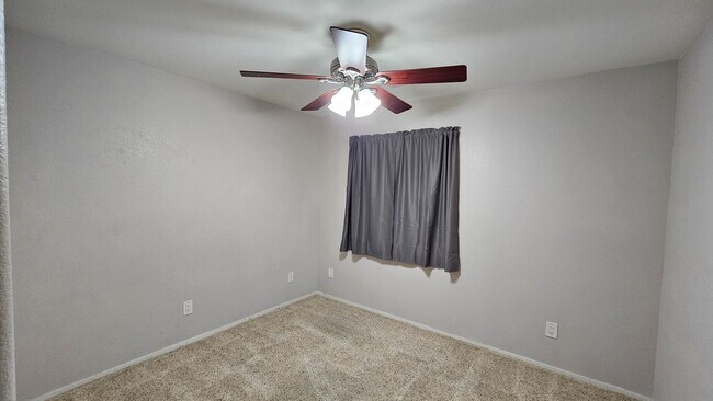 Building Photo - Great Mountain's Edge 4 bedroom home!!!