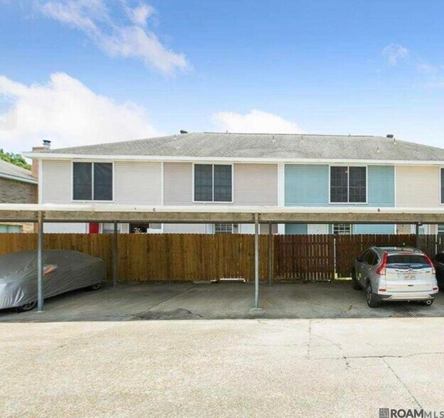 Building Photo - 1757 Boulevard De Province