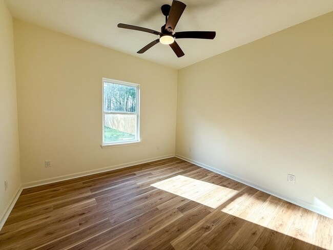 Building Photo - 790 Woodland St