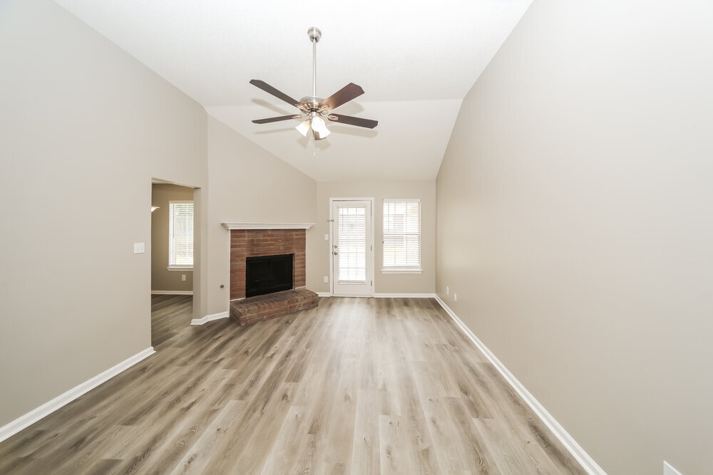 Building Photo - 5515 Whiteley Cove