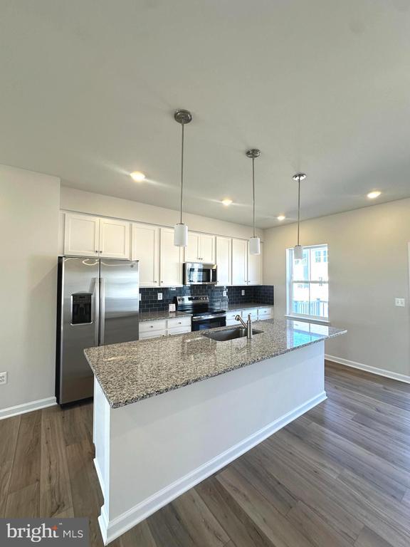 Building Photo - 324 Watercourse Dr