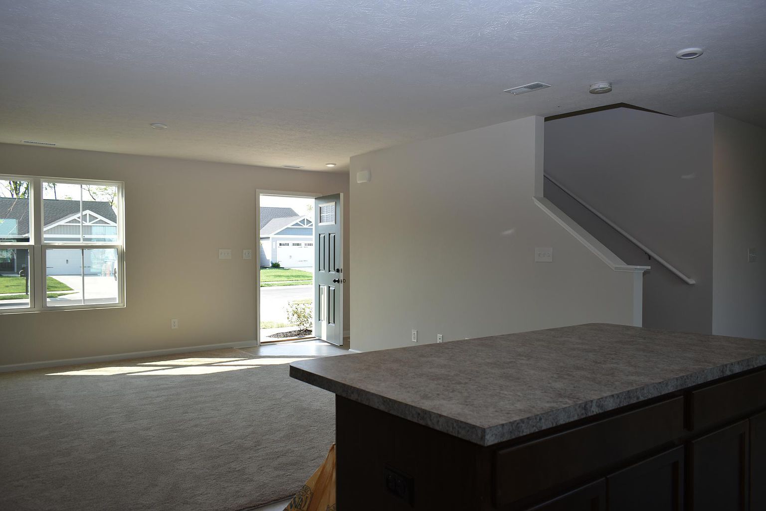 Building Photo - 9755 Oakgrove Dr